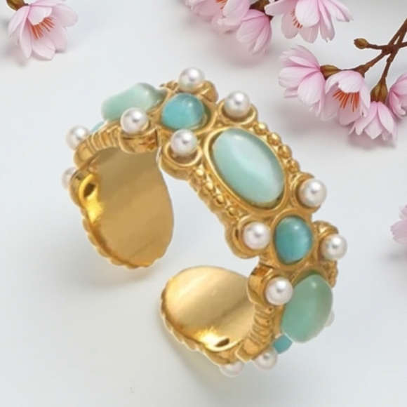 18k Gold Plated Seafoam Cabochon Pearl Ring - Picture 2 of 4